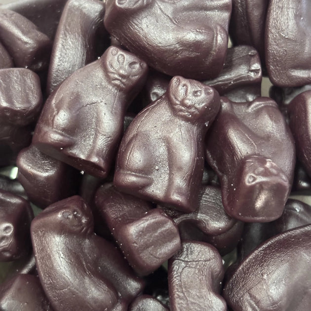 Black cat-shaped, aniseed flavour lollies