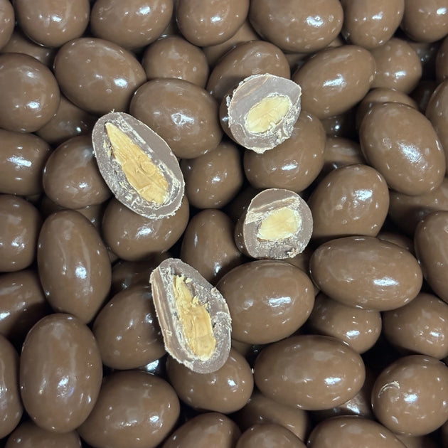 Almonds coated in milk chocolate